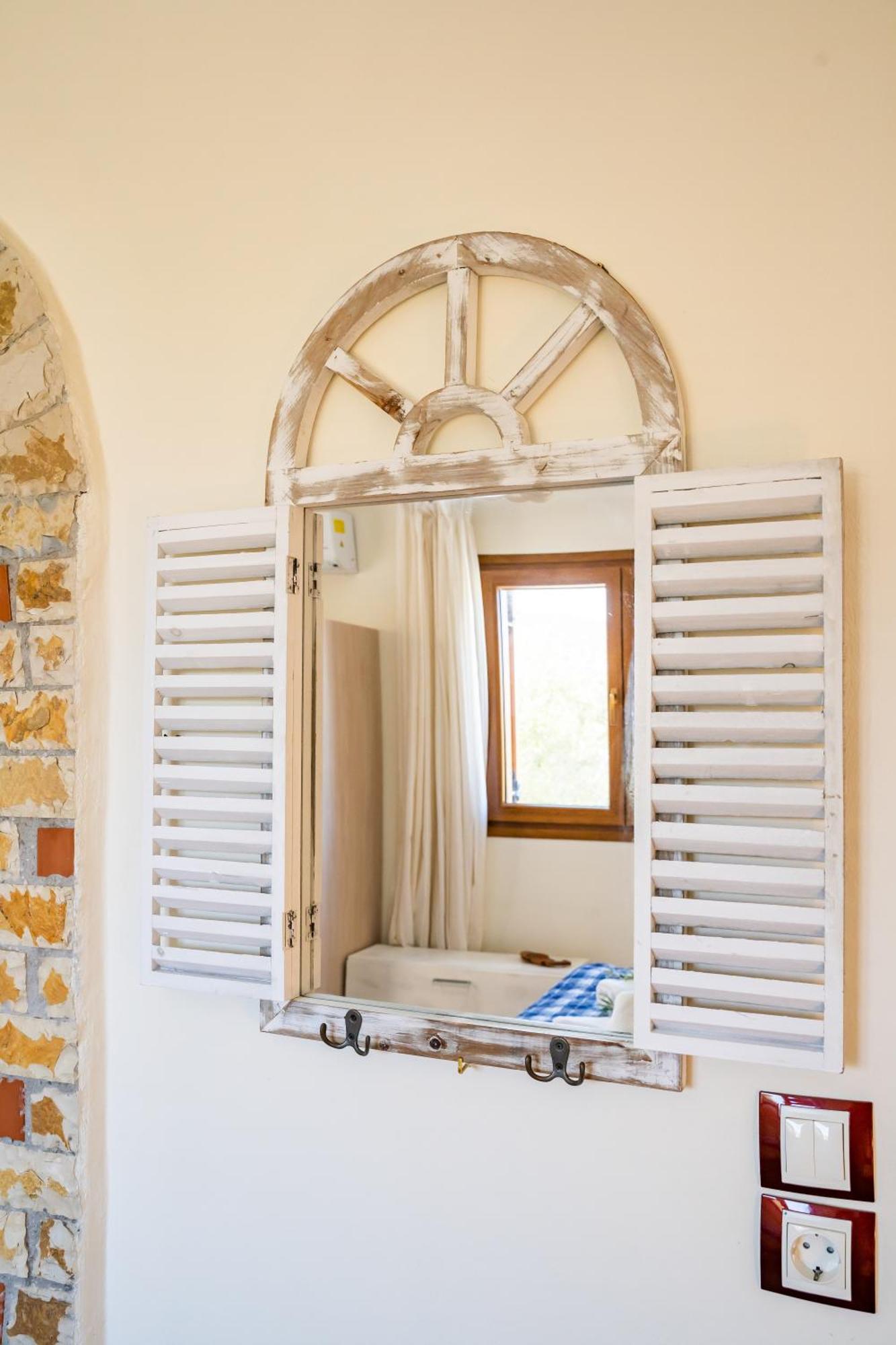 Olive Studios Karpathos Studio #4 Cárpatos Exterior foto